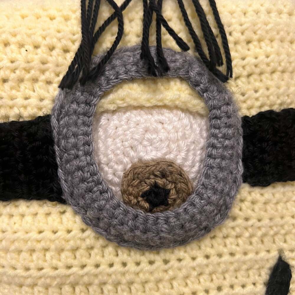 Handmade Crochet Minion Plush Pillow Despicable Me Stuart Character - Picture 6 of 10